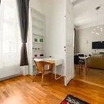 Spacious By Opera- 2 Br- 2 Bath- Ac