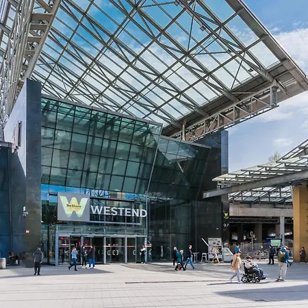 Spacious By Opera- 2 Br- 2 Bath- Ac