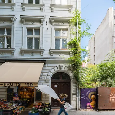 Spacious By Opera- 2 Br- 2 Bath- Ac Appartement *