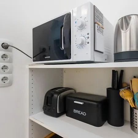 Spacious By Opera- 2 Br- 2 Bath- Ac Budapest