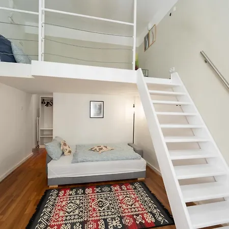Spacious By Opera- 2 Br- 2 Bath- Ac Apartment