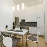 Spacious By Opera- 2 Br- 2 Bath- Ac *
