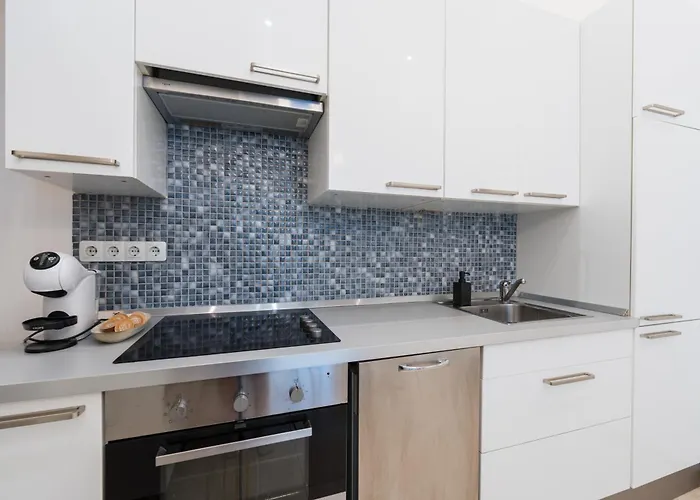 דירה Spacious By Opera- 2 Br- 2 Bath- Ac בודפשט